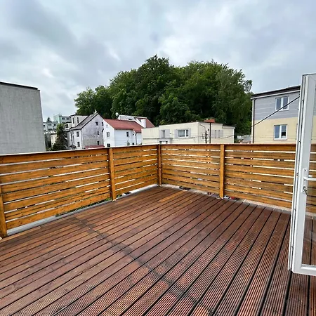 Pomorska 49b Dla 2-7 Os Z Tarasem * Gdynia
