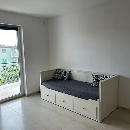 Pomorska 49b Dla 2-7 Os Z Tarasem